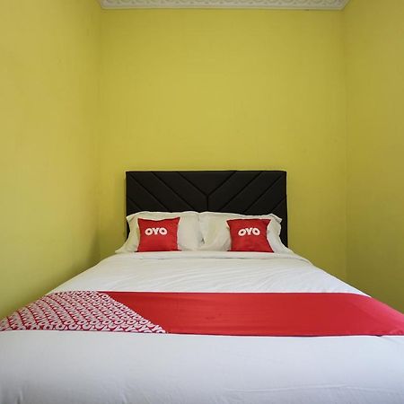Oyo 2486 Bahana Guest House مانادو المظهر الخارجي الصورة